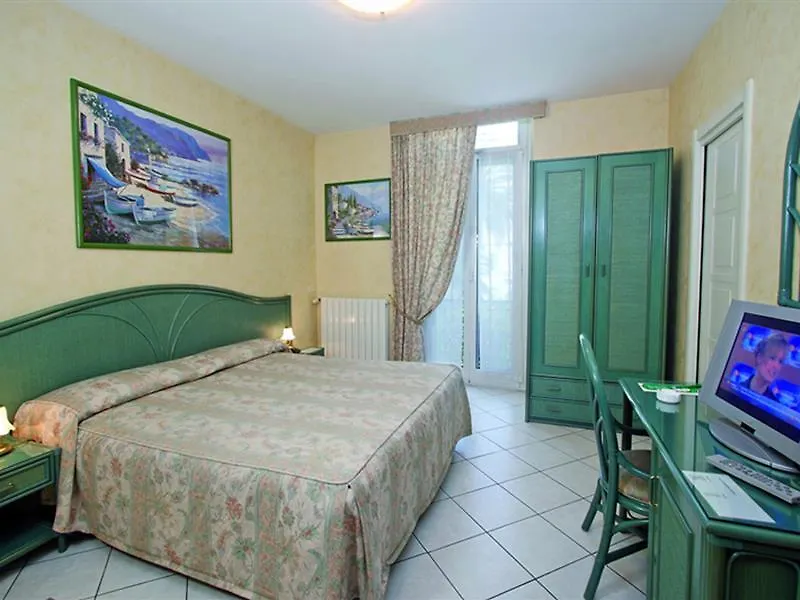 *** Hotel Albergo Belsoggiorno Sanremo Itália